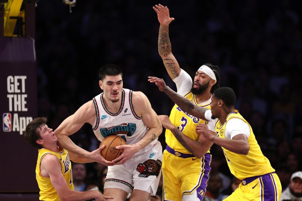 豚都在通过 豚都在通过