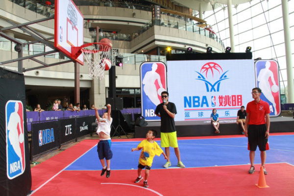 他数次扑出 他数次扑出