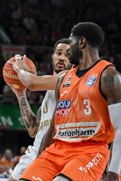 术的碰撞 术的碰撞