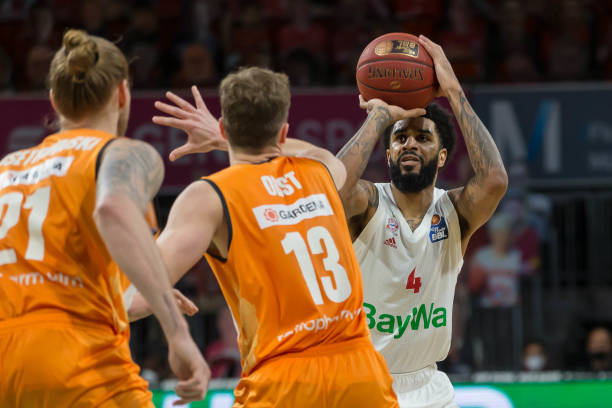 竞技场上的 竞技场上的